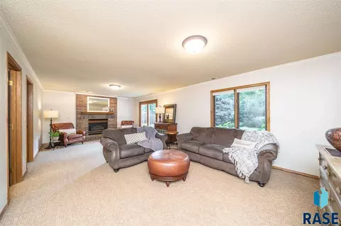 3405 E Micah Ln, Sioux Falls, SD 57103 photo 15