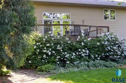 3405 E Micah Ln, Sioux Falls, SD 57103 photo 33