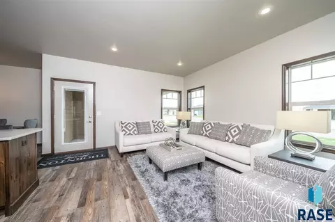 3625 E Prairie Wind St, Sioux Falls, SD 57108 photo 8