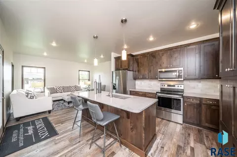 3625 E Prairie Wind St, Sioux Falls, SD 57108 photo 5