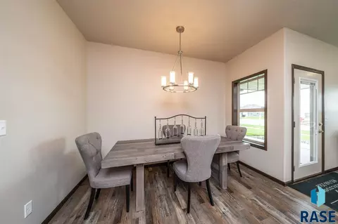 3625 E Prairie Wind St, Sioux Falls, SD 57108 photo 7