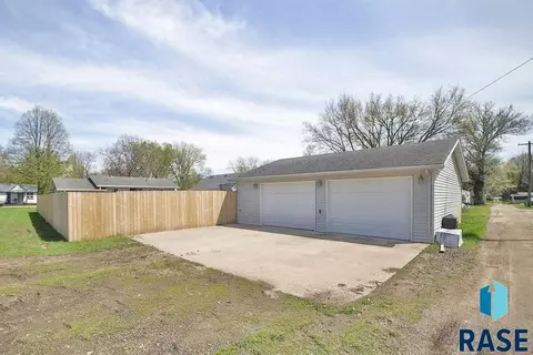 307 N Washington Ave, Viborg, SD 57070 photo 34