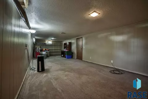 307 N Washington Ave, Viborg, SD 57070 photo 28