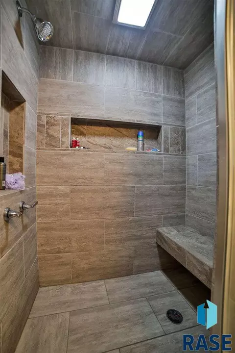 307 N Washington Ave, Viborg, SD 57070 photo 18