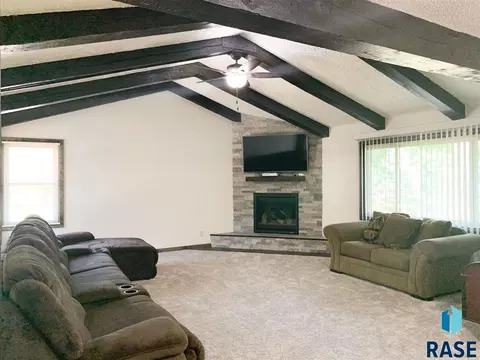47168 245th St, Dell Rapids, SD 57022 photo 8