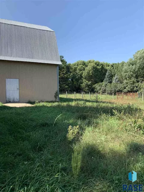 47168 245th St, Dell Rapids, SD 57022 photo 30