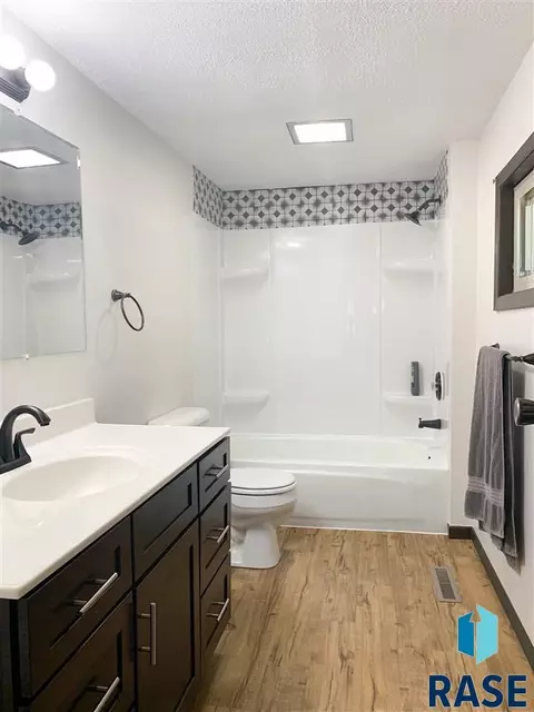 47168 245th St, Dell Rapids, SD 57022 photo 18