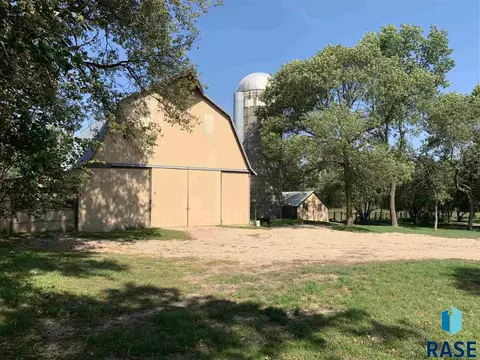 47168 245th St, Dell Rapids, SD 57022 photo 27