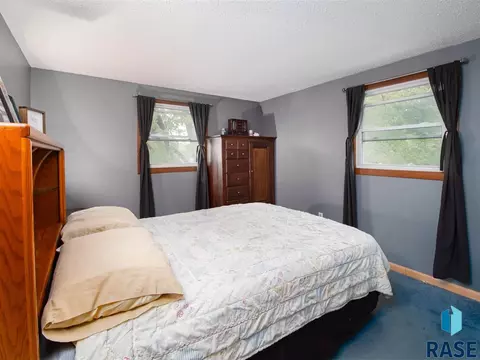 1609 S Bahnson Ave, Sioux Falls, SD 57103 photo 12