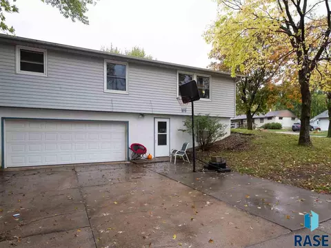 1609 S Bahnson Ave, Sioux Falls, SD 57103 photo 19