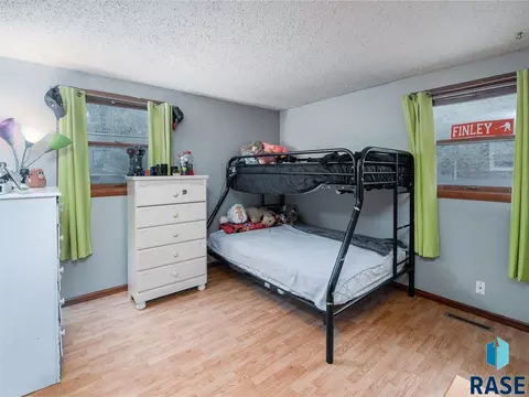 1609 S Bahnson Ave, Sioux Falls, SD 57103 photo 13