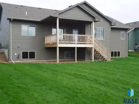 6605 E Dugout Ln, Sioux Falls, SD 57110 photo 4