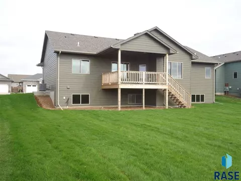 6605 E Dugout Ln, Sioux Falls, SD 57110 photo 5