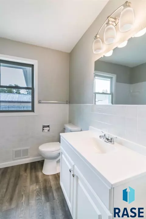 1709 E Mulberry St, Sioux Falls, SD 57103 photo 6