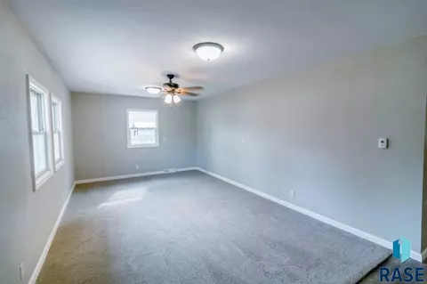 1709 E Mulberry St, Sioux Falls, SD 57103 photo 5
