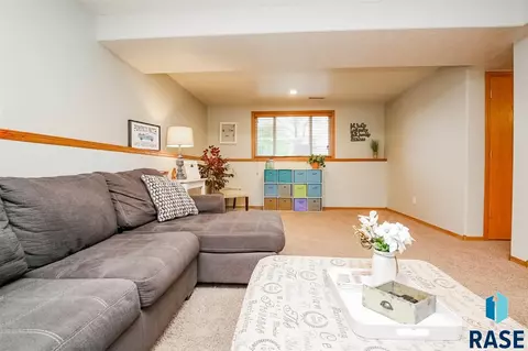 5612 S Cain Ave, Sioux Falls, SD 57106 photo 18
