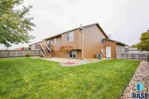 5612 S Cain Ave, Sioux Falls, SD 57106 photo 24