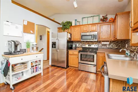 5612 S Cain Ave, Sioux Falls, SD 57106 photo 10