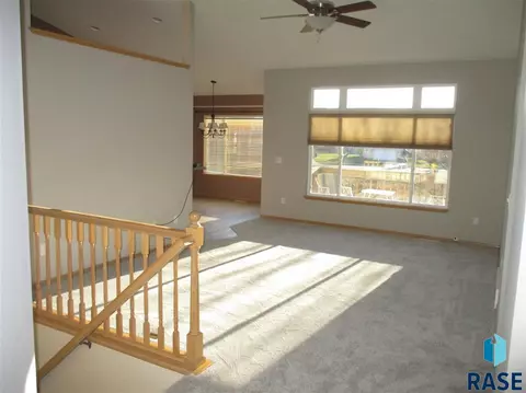 4608 S Key Ave, Sioux Falls, SD 57106 photo 4