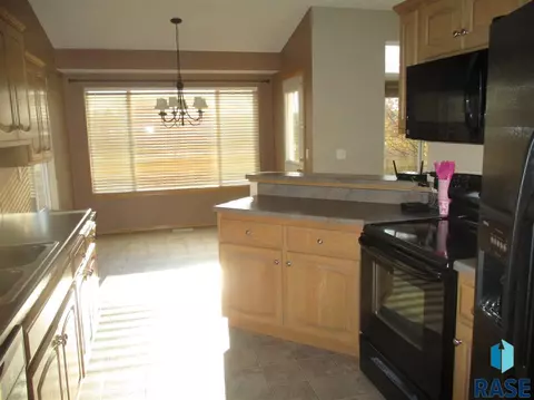 4608 S Key Ave, Sioux Falls, SD 57106 photo 12