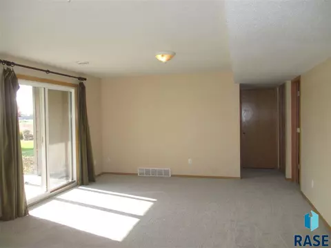 4608 S Key Ave, Sioux Falls, SD 57106 photo 22