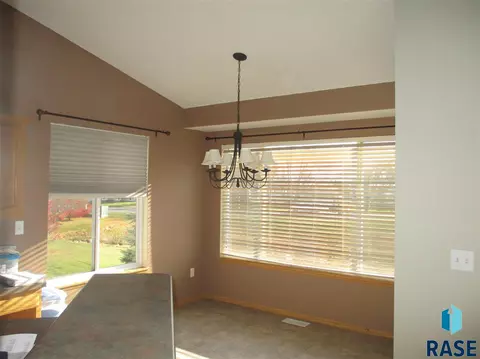 4608 S Key Ave, Sioux Falls, SD 57106 photo 15