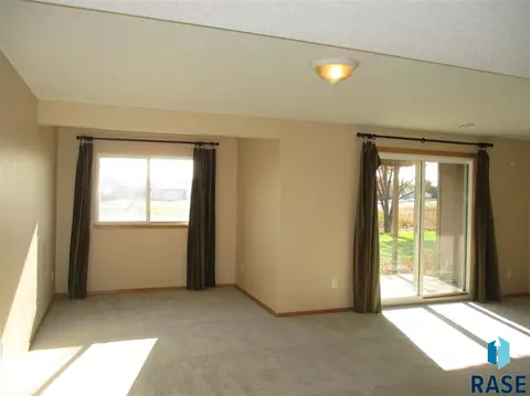4608 S Key Ave, Sioux Falls, SD 57106 photo 23