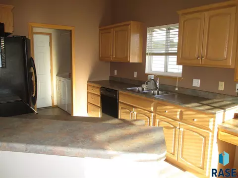 4608 S Key Ave, Sioux Falls, SD 57106 photo 9