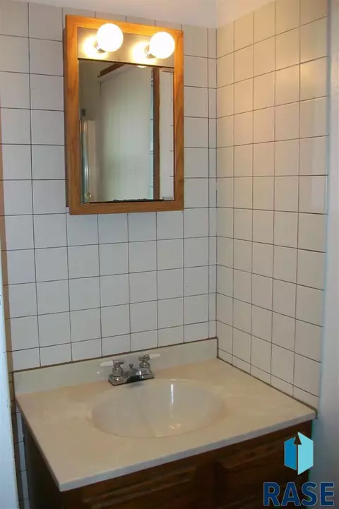 206 E 7th St, Dell Rapids, SD 57022 photo 13