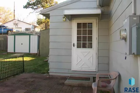 206 E 7th St, Dell Rapids, SD 57022 photo 10