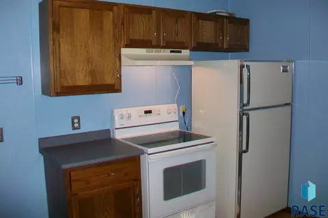 206 E 7th St, Dell Rapids, SD 57022 photo 17
