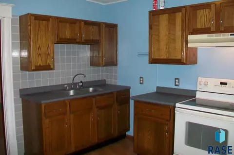 206 E 7th St, Dell Rapids, SD 57022 photo 16