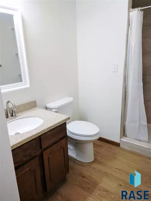 1515 N Ridge Rd, Mitchell, SD 57301 photo 27