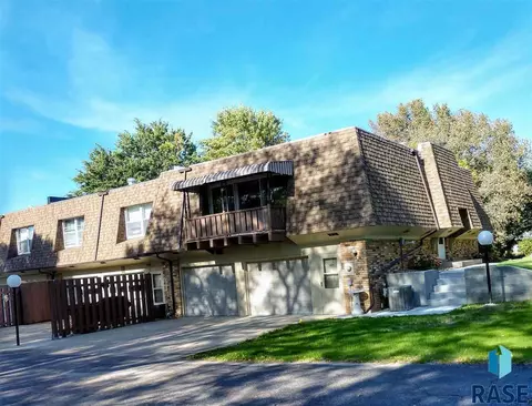 1515 N Ridge Rd, Mitchell, SD 57301 photo 20