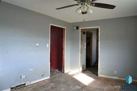 47443 258th St, Renner, SD 57055 photo 6