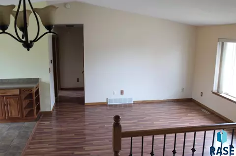 600 N Poplar Ave, Tea, SD 57064 photo 7