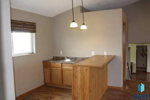 600 N Poplar Ave, Tea, SD 57064 photo 9
