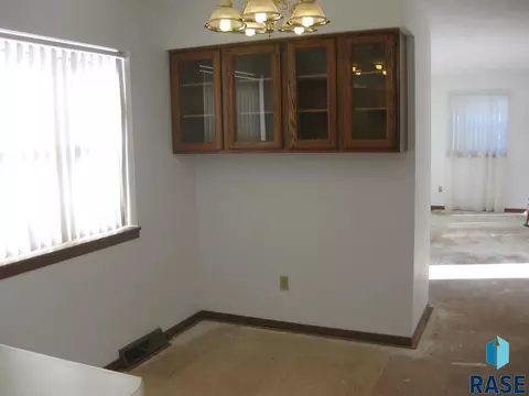 410 Kringen Ave, Baltic, SD 57003 photo 4