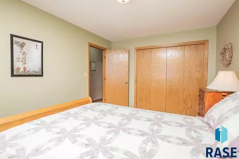 Undisclosed, Sioux Falls, SD 57103 photo 22