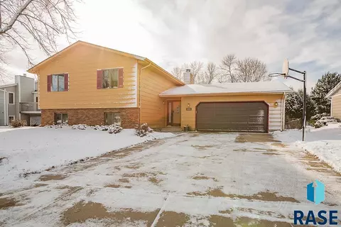 Undisclosed, Sioux Falls, SD 57103 photo 1
