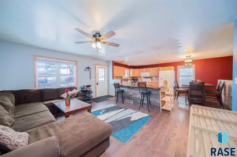 620 N Spring Ave, Sioux Falls, SD 57104 photo 9