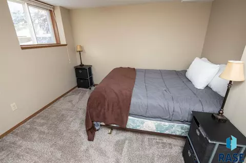 1200 S Tabbert Cir, Sioux Falls, SD 57103 photo 14