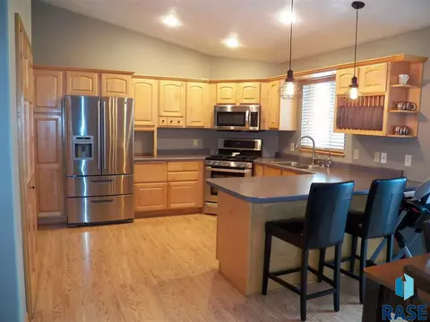 Undisclosed, Sioux Falls, SD 57108 photo 11