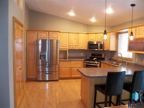 Undisclosed, Sioux Falls, SD 57108 photo 12