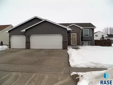 Undisclosed, Sioux Falls, SD 57108 photo 1