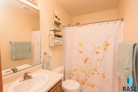 6609 W 66th St, Sioux Falls, SD 57106 photo 8