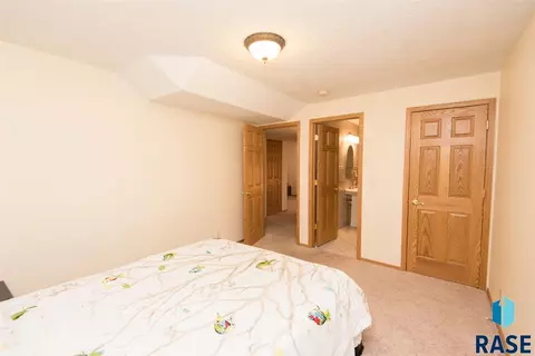 6609 W 66th St, Sioux Falls, SD 57106 photo 14
