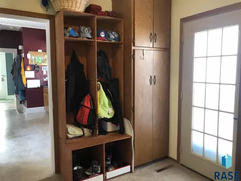 220 E 7th St, Freeman, SD 57029 photo 17
