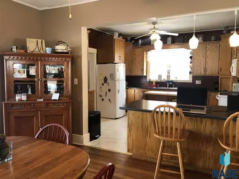 220 E 7th St, Freeman, SD 57029 photo 10