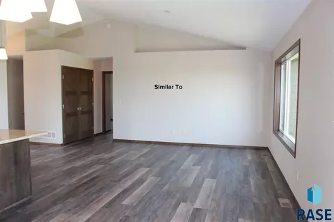 6200 S Dublin Ave, Sioux Falls, SD 57106 photo 9